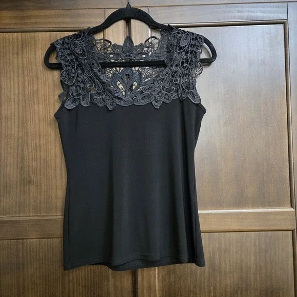 VTG Joseph Ribkoff Black Sleeveless Top Intricate Lace Statement Neckline Size 8 - Picture 2 of 6